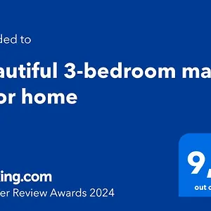  Apartment Beautiful 3-bedroom Main Floor Canada